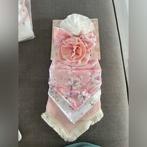 Ava Olivia bow headband and bib set NEW